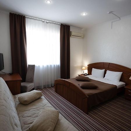 Hotel Kopa - Жолква Экстерьер фото