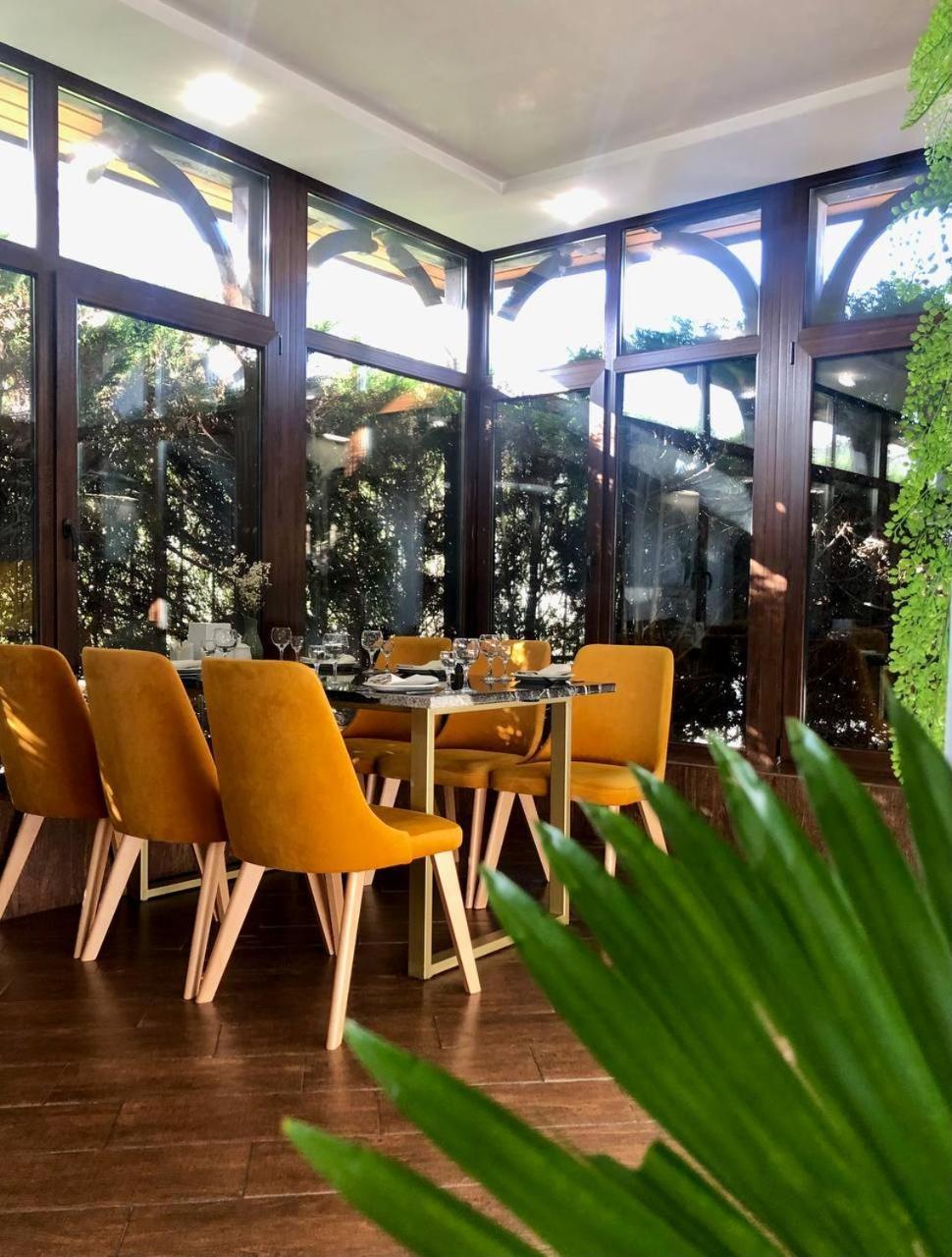 Hotel Kopa - Жолква Экстерьер фото
