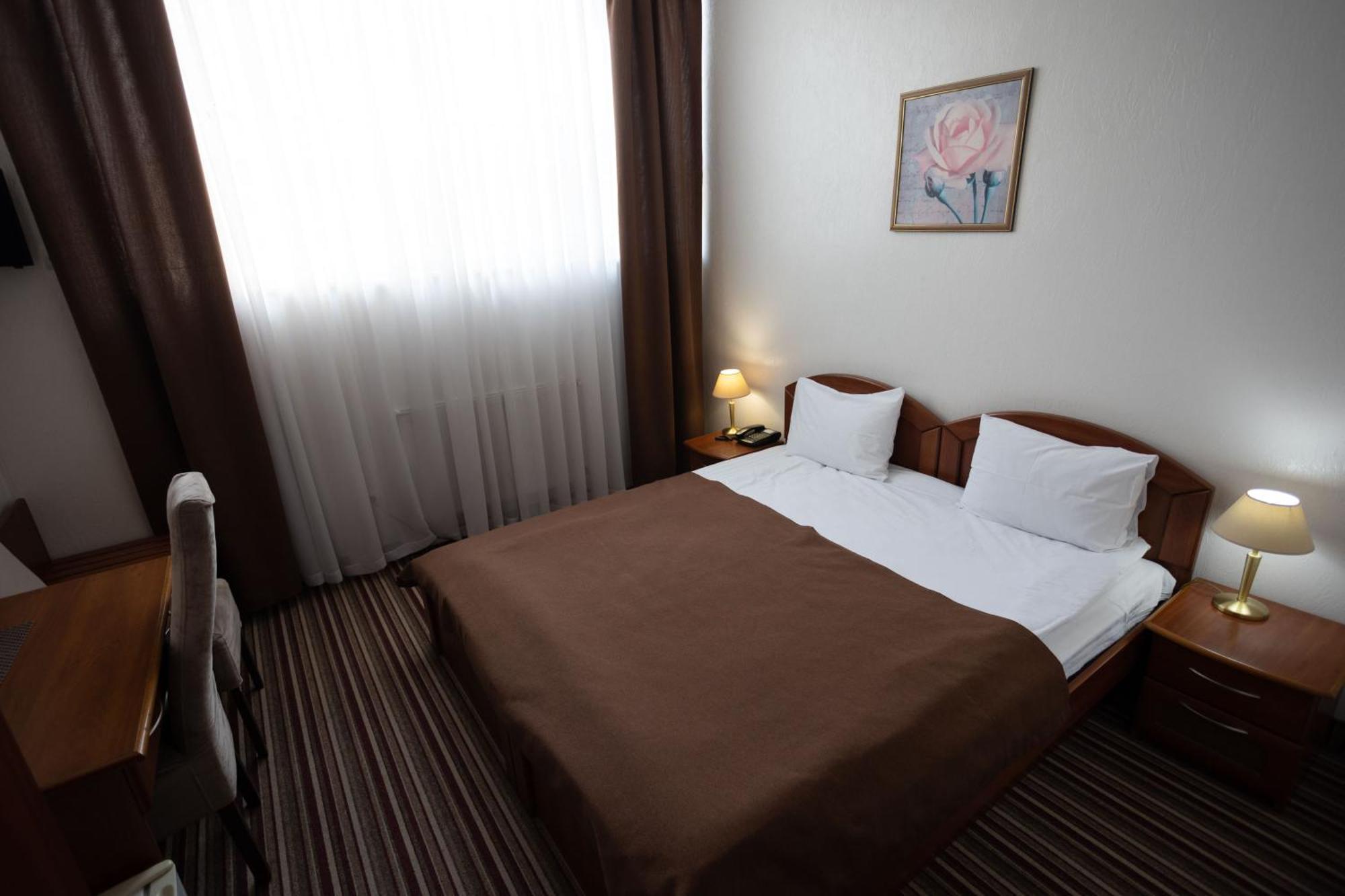 Hotel Kopa - Жолква Экстерьер фото