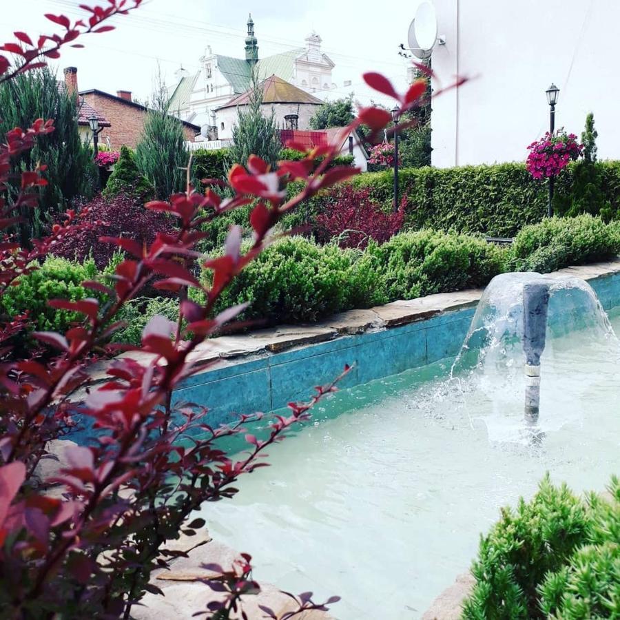 Hotel Kopa - Жолква Экстерьер фото